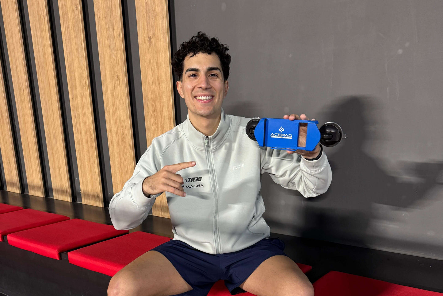 Mobile Holder for Padel Filming